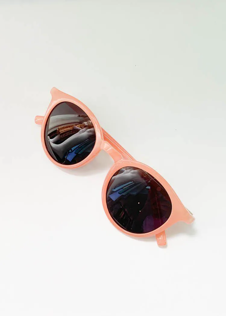 AJ Morgan I Catalina Modern Lennon Sunglasses-Peach