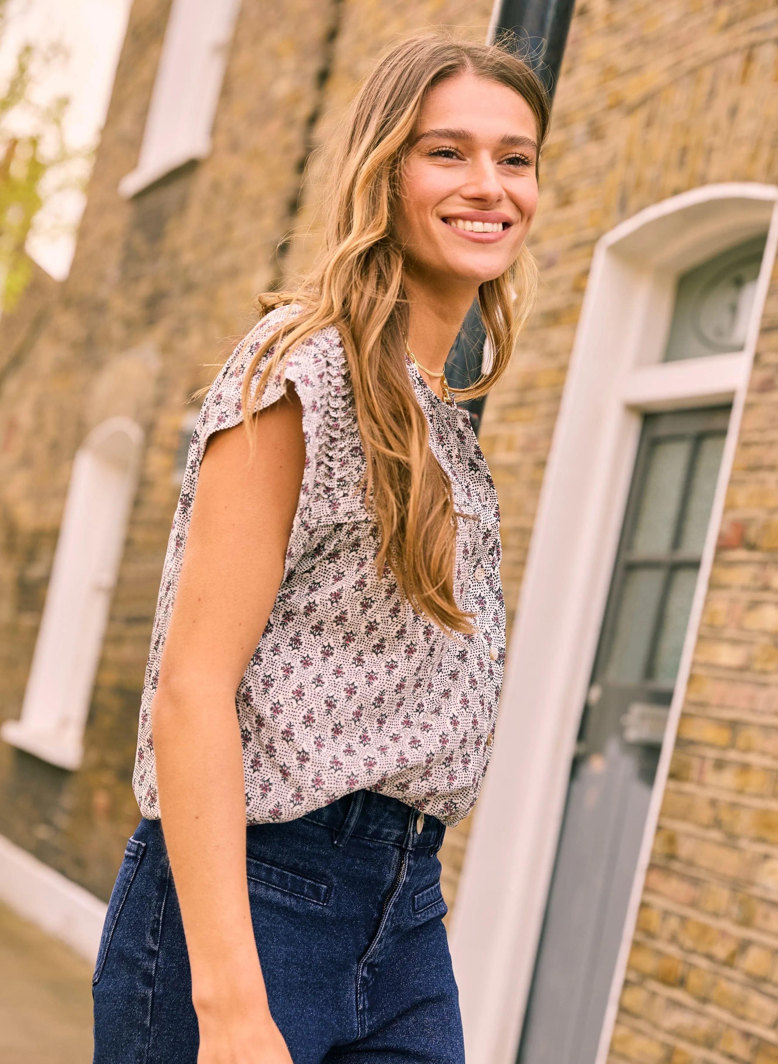 Gia LENZING™ ECOVERO™ Blouse | Navy Sprig