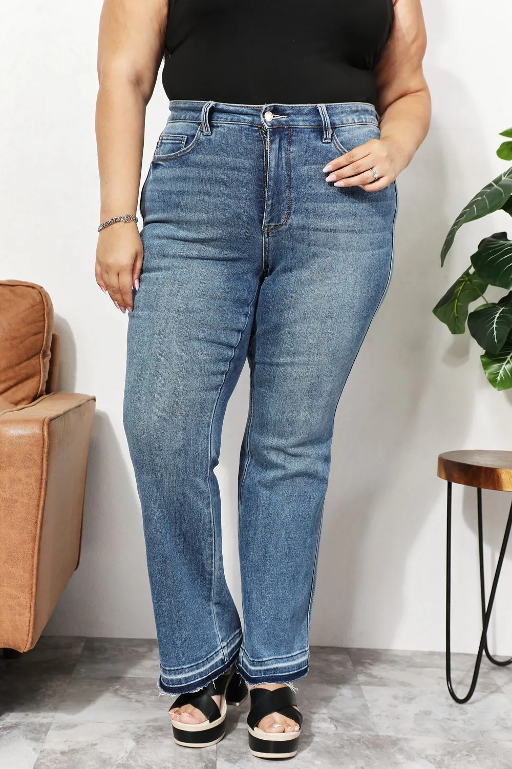 Judy Blue Full Size High Waist Jeans with Pockets