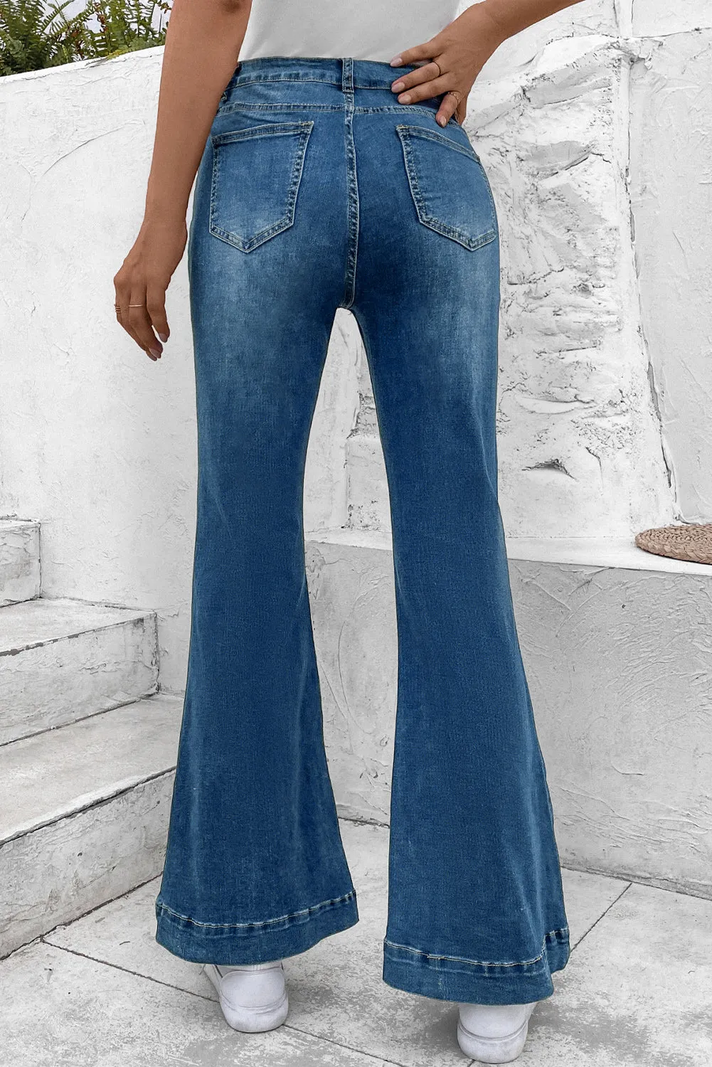 Pocketed Buttoned Flare Jeans