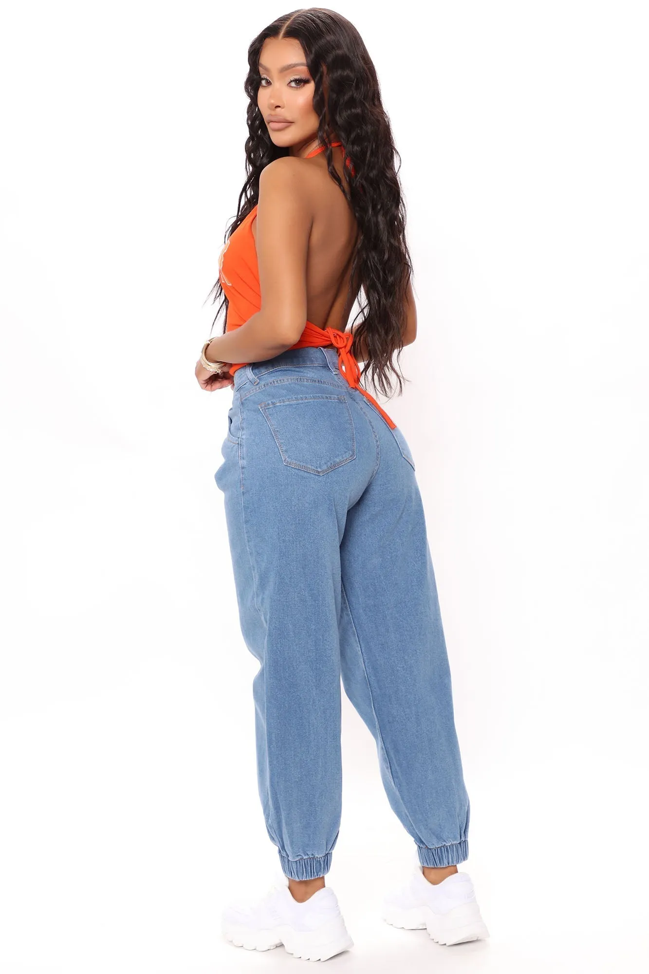 Sitting Pretty Pleated Jogger - Medium Blue Wash