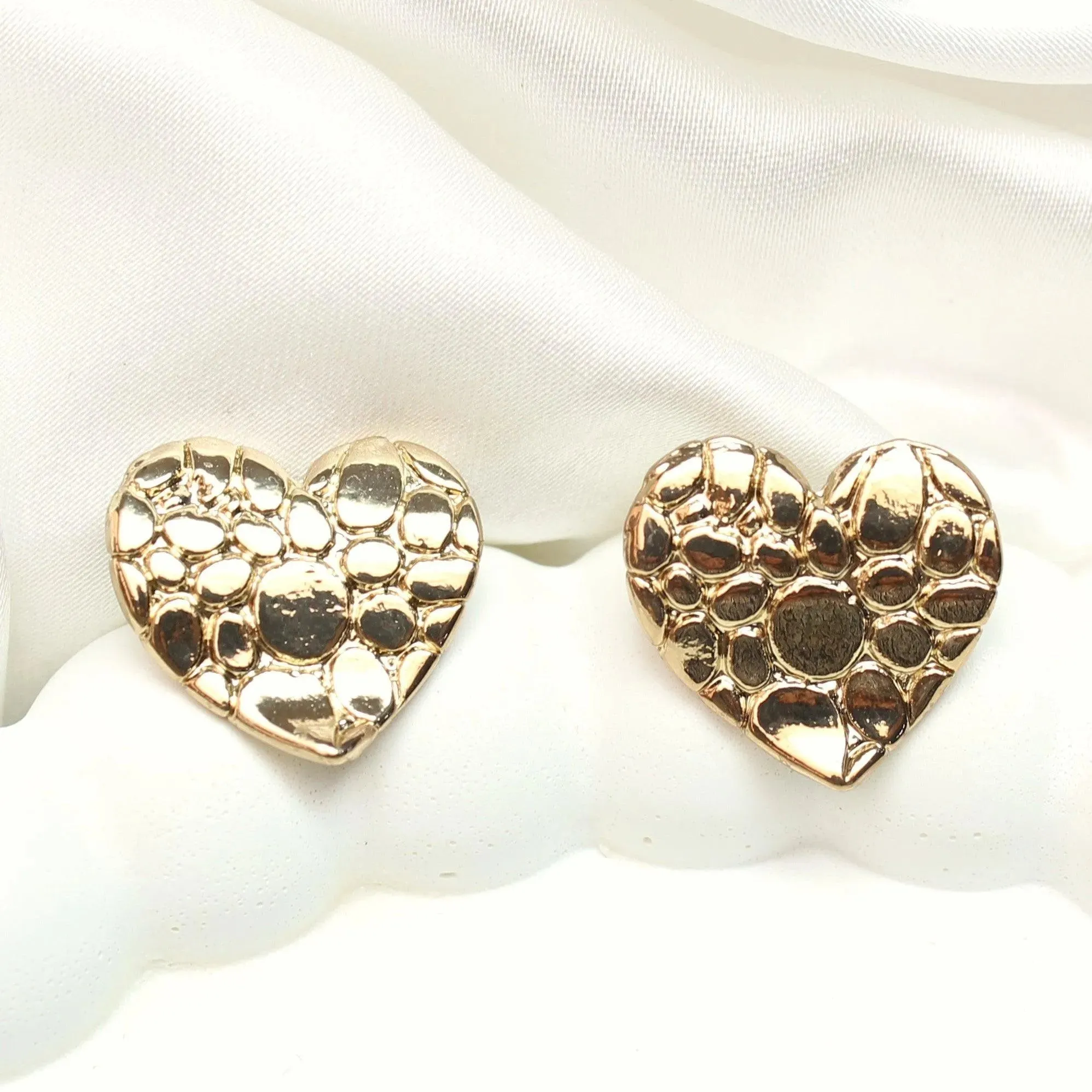 TFC Cute Small Heart Gold Plated Stud Earrings