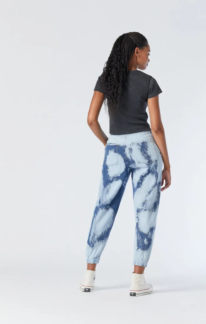 WILLA JOGGER PANTS IN LIGHT DENIM